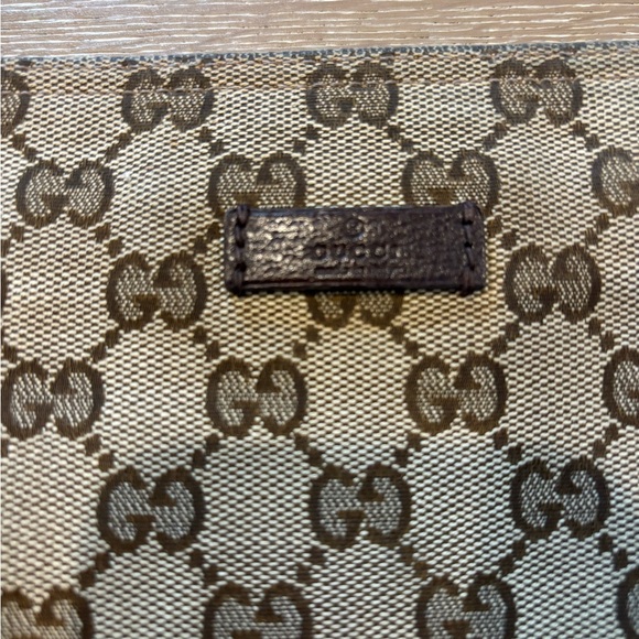 Gucci Beige and Brown GG Pattern Messenger Bag - Picture 3 of 13